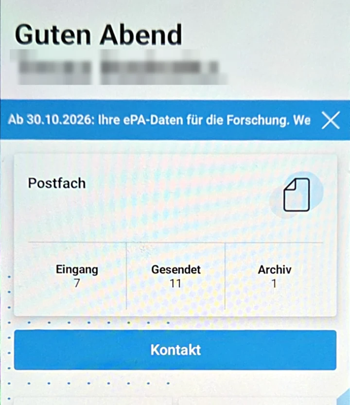 Startseite der HEK Service-App mit Begrüßung, Postfach und dem Knopf „Kontakt“